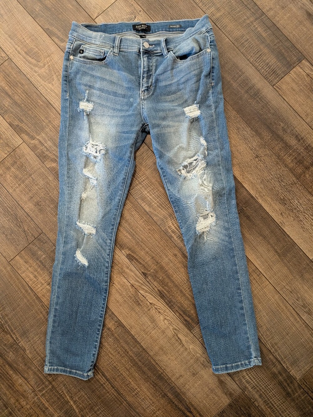 Judy Blue Skinny Fit Distressed Jegging Size 13/31